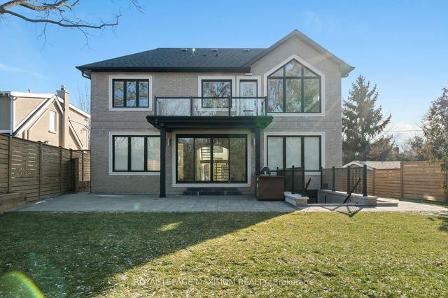 22 Delroy Dr, House detached with 4 bedrooms, 4 bathrooms and 5 parking in Toronto ON | Image 25