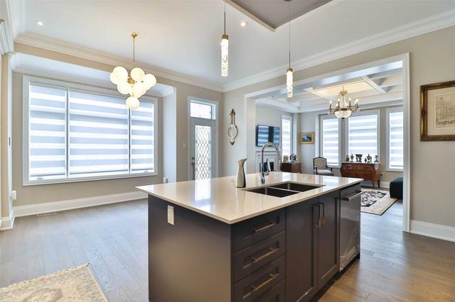 56 Rosshaven Cres, House detached with 4 bedrooms, 4 bathrooms and 5 parking in Vaughan ON | Image 14