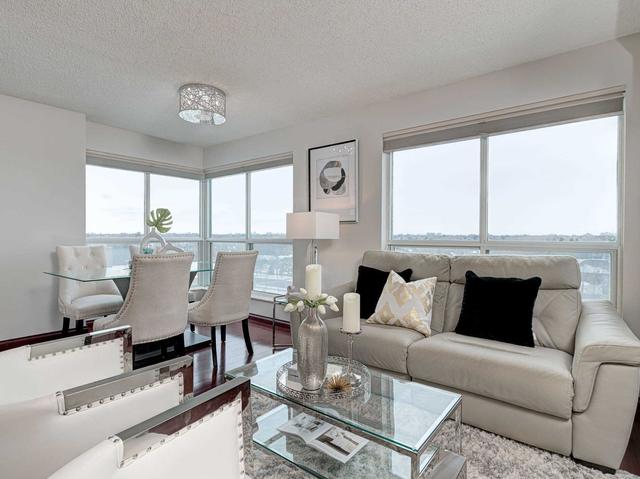 703 - 23 Lorraine Dr, Condo with 3 bedrooms, 2 bathrooms and 1 parking in Toronto ON | Image 38