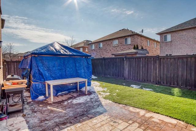 154 Lio Ave, House detached with 5 bedrooms, 4 bathrooms and 4 parking in Vaughan ON | Image 29