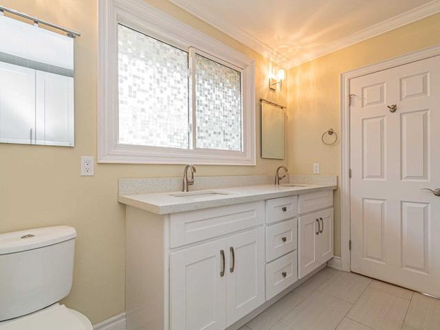 1150 Queens Ave, House detached with 2 bedrooms, 3 bathrooms and 4 parking in Oakville ON | Image 10