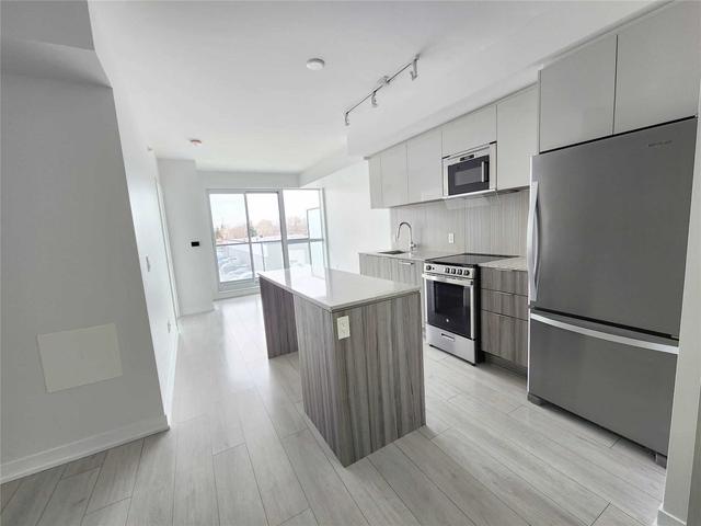 213 - 31 Tippett Rd, Condo with 2 bedrooms, 2 bathrooms and 1 parking in Toronto ON | Image 6