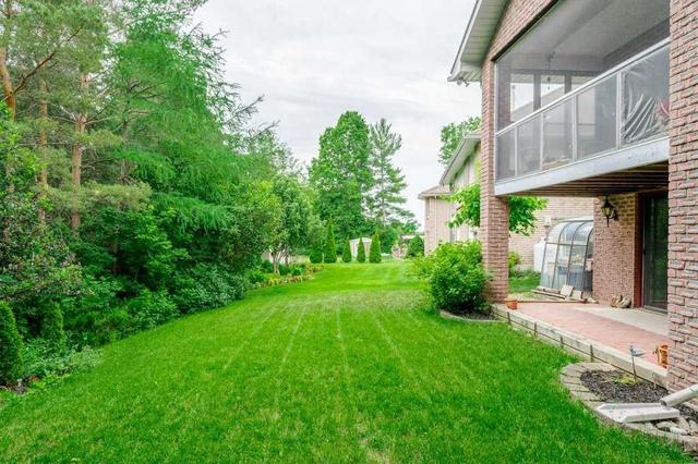 17 Hillview Dr, House detached with 2 bedrooms, 3 bathrooms and 8 parking in Kawartha Lakes ON | Image 28