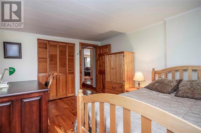 271 Three Island Pond Road, House detached with 2 bedrooms, 1 bathrooms and null parking in Paradise NL | Image 13