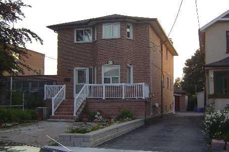52 Leigh St, House detached with 3 bedrooms, 3 bathrooms and 3 parking in Toronto ON | Image 1