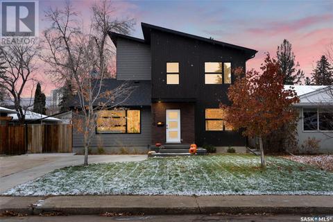1319 13th Street, House detached with 4 bedrooms, 3 bathrooms and null parking in Saskatoon SK | Card Image