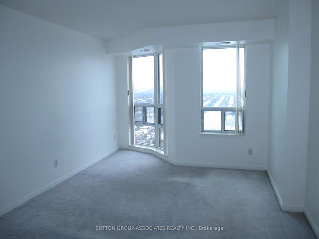 2905 - 33 Empress Ave, Condo with 2 bedrooms, 2 bathrooms and 1 parking in Toronto ON | Image 4