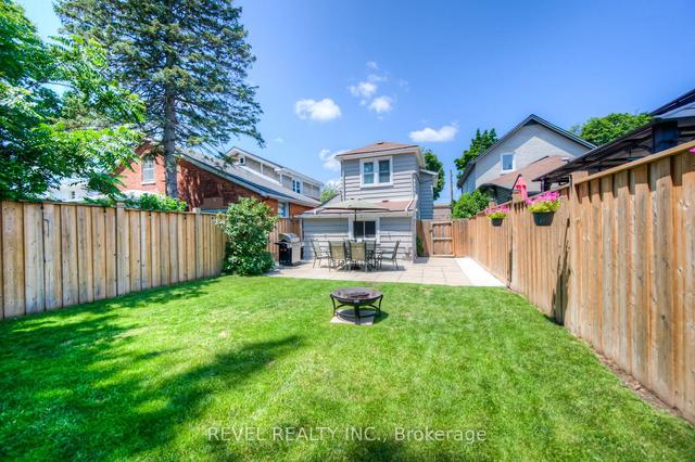 38 Balfour St, House detached with 4 bedrooms, 2 bathrooms and 1 parking in Brantford ON | Image 24