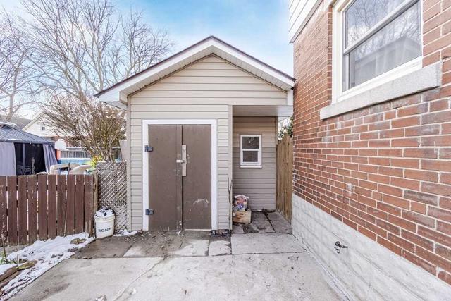 14 East 26th St, House detached with 3 bedrooms, 2 bathrooms and 2 parking in Hamilton ON | Image 10