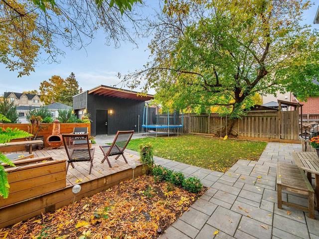 210 Poyntz Ave, House detached with 3 bedrooms, 4 bathrooms and 4 parking in Toronto ON | Image 32