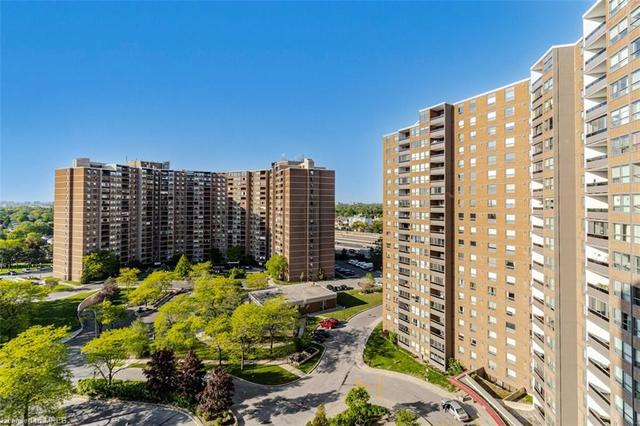 1406 - 625 The West Mall, House attached with 3 bedrooms, 2 bathrooms and null parking in Toronto ON | Image 15
