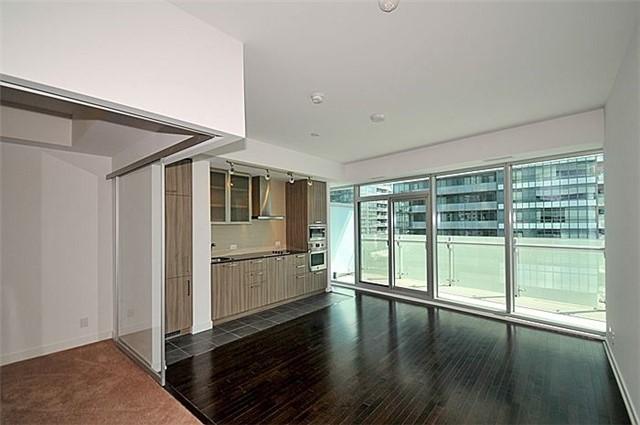 1301 - 14 York St, Condo with 3 bedrooms, 2 bathrooms and 1 parking in Toronto ON | Image 15