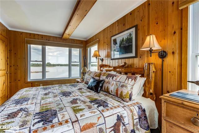 2 290 & 310 Island, House detached with 4 bedrooms, 1 bathrooms and null parking in Georgian Bay ON | Image 19