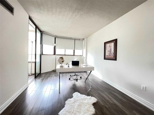 706 - 65 Spring Garden Ave, Condo with 3 bedrooms, 3 bathrooms and 1 parking in Toronto ON | Image 12