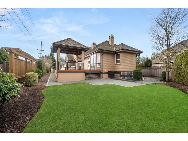 15995 36a Avenue, House detached with 4 bedrooms, 4 bathrooms and 8 parking in Surrey BC | Image 36