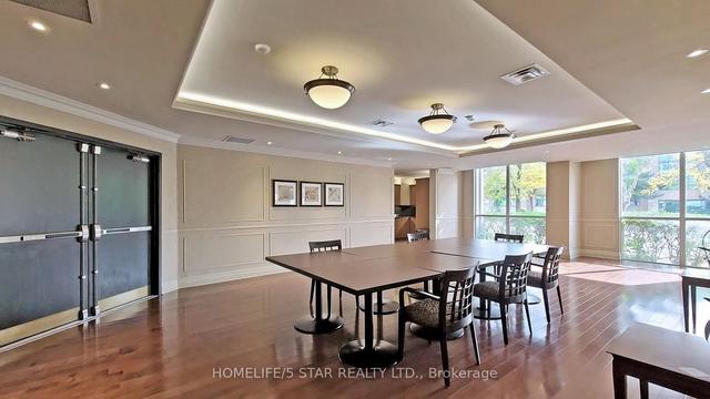 905 - 2 Clairtrell Rd, Condo with 3 bedrooms, 2 bathrooms and 1 parking in Toronto ON | Image 35