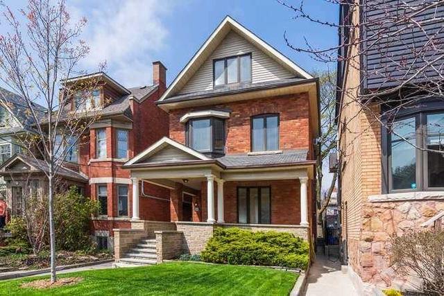 286 Wright Ave, House detached with 7 bedrooms, 3 bathrooms and 2 parking in Toronto ON | Image 1