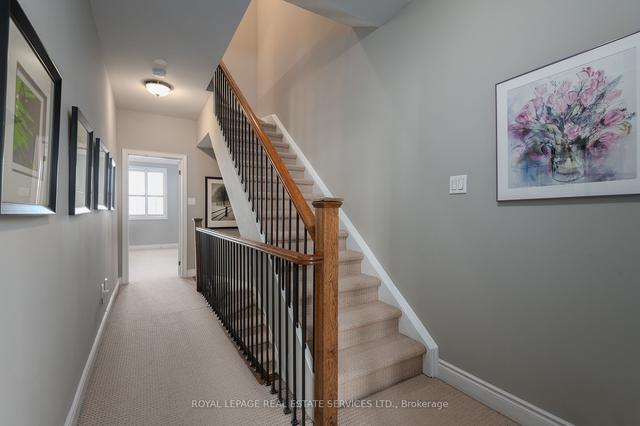 29 Shires Lane, House attached with 3 bedrooms, 3 bathrooms and 2 parking in Toronto ON | Image 13