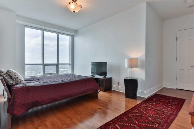 ph05 - 763 Bay St, Condo with 2 bedrooms, 3 bathrooms and 3 parking in Toronto ON | Image 10