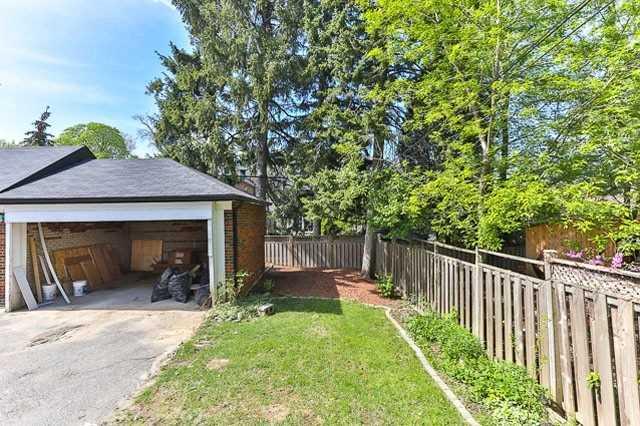 upper - 378 St Clements Ave, House detached with 2 bedrooms, 1 bathrooms and 1 parking in Toronto ON | Image 11