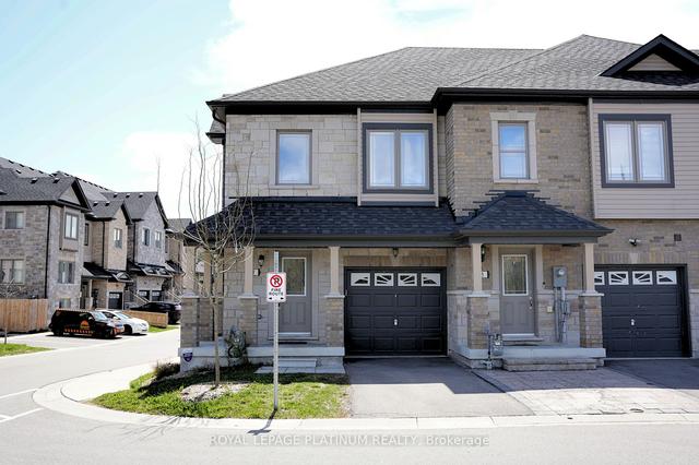 37 Cygnus Cres, House attached with 3 bedrooms, 3 bathrooms and 2 parking in Barrie ON | Image 1