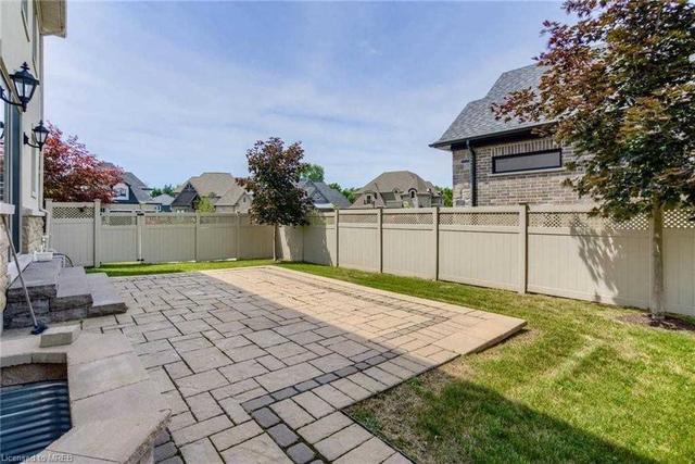 900 Old Cottage Crt, House detached with 4 bedrooms, 5 bathrooms and 6 parking in Kitchener ON | Image 26