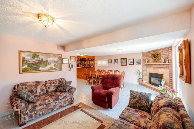 4267 Curia Cres, House detached with 3 bedrooms, 2 bathrooms and 5 parking in Mississauga ON | Image 25