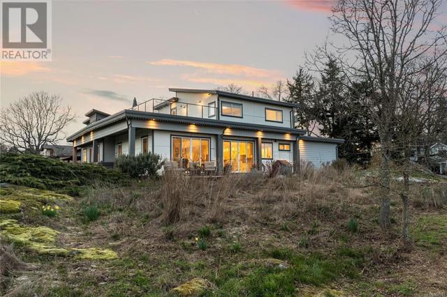 1297 Oakmount Rd, House detached with 3 bedrooms, 4 bathrooms and 4 parking in Saanich BC | Image 68