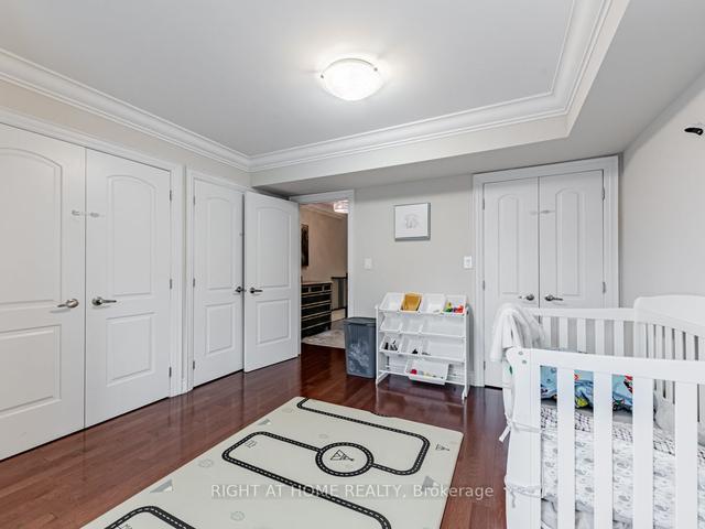 88 Benson Ave, House attached with 3 bedrooms, 3 bathrooms and 3 parking in Richmond Hill ON | Image 6