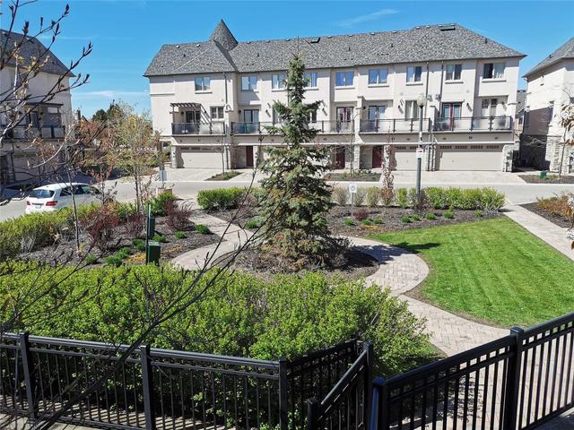 Th10 - 80 North Park Rd, Townhouse with 3 bedrooms, 4 bathrooms and 2 parking in Vaughan ON | Image 3