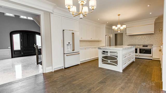 14 Prescott Crt, House detached with 5 bedrooms, 6 bathrooms and 9 parking in Markham ON | Image 3