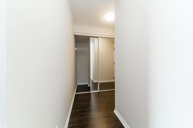 1001 - 400 Mclevin Ave, Condo with 1 bedrooms, 1 bathrooms and 1 parking in Toronto ON | Image 5