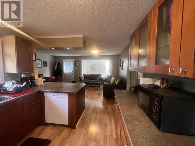 2711 Cramer Street, House detached with 5 bedrooms, 2 bathrooms and null parking in Terrace BC | Image 14