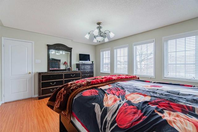 136 Bunchberry Way, House detached with 3 bedrooms, 4 bathrooms and 4 parking in Brampton ON | Image 18