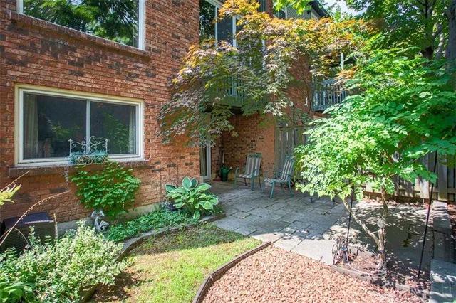 2 - 1564 Kerns Rd, Townhouse with 3 bedrooms, 4 bathrooms and 3 parking in Burlington ON | Image 27