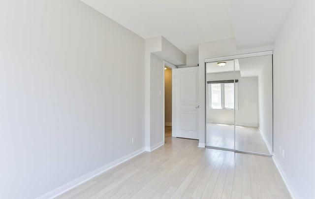 10 - 98 Carr St, Townhouse with 2 bedrooms, 1 bathrooms and 1 parking in Toronto ON | Image 7