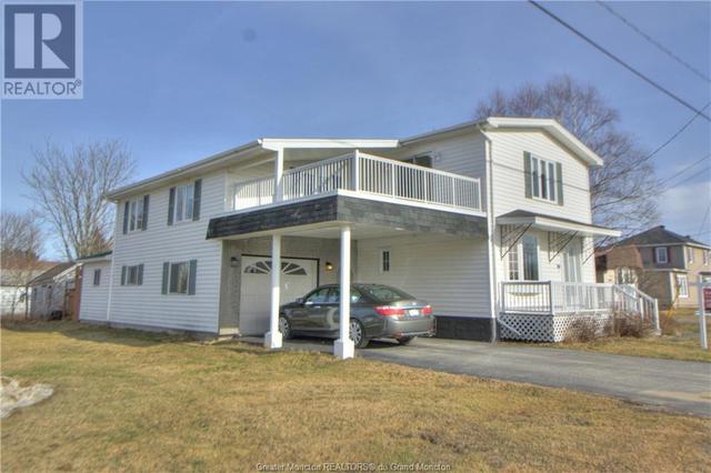 72 Assomption, House detached with 4 bedrooms, 2 bathrooms and null parking in Rogersville NB | Image 1