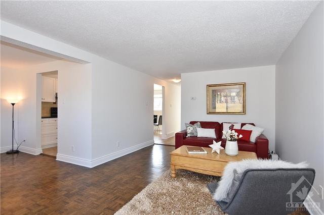 207 Ridgepark Private, Townhouse with 3 bedrooms, 3 bathrooms and 1 parking in Ottawa ON | Image 12