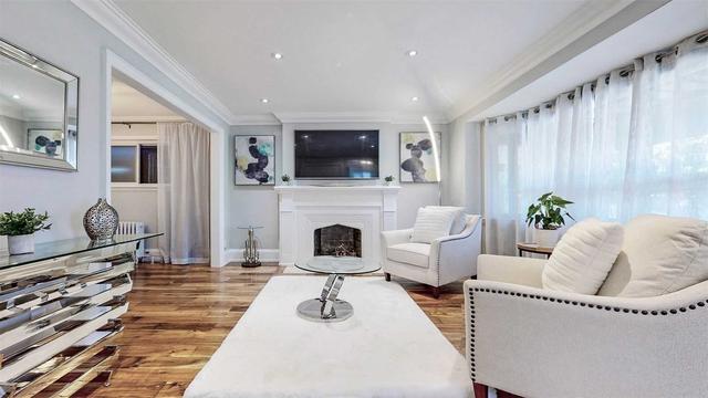 11 Ronald Ave, House detached with 2 bedrooms, 2 bathrooms and 1 parking in Toronto ON | Image 12