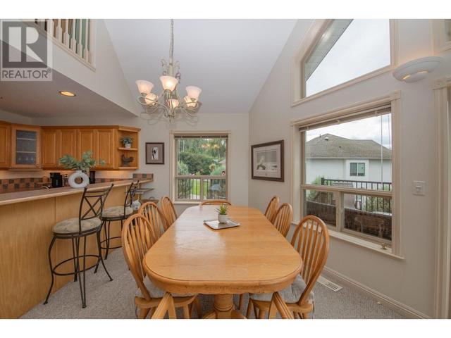 16490 Commonage Road, House detached with 4 bedrooms, 3 bathrooms and 1 parking in Lake Country BC | Image 16