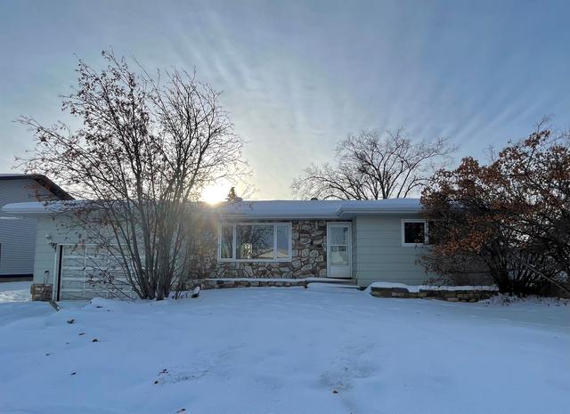 4804 53 Avenue, House detached with 2 bedrooms, 2 bathrooms and 1 parking in Valleyview AB | Image 1