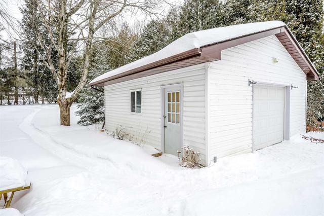 71 Cowans Cres, House detached with 2 bedrooms, 1 bathrooms and 7 parking in Kawartha Lakes ON | Image 28