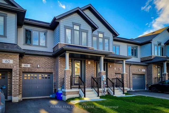 60 Freedom Cres, House attached with 3 bedrooms, 3 bathrooms and 3 parking in Hamilton ON | Image 12