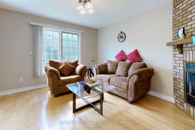 2502 Burnford Tr, House detached with 4 bedrooms, 3 bathrooms and 4 parking in Mississauga ON | Image 9
