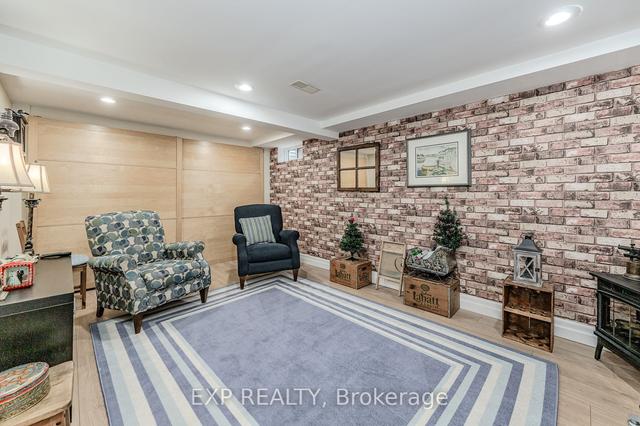 4 - 477 Woodview Rd, Townhouse with 3 bedrooms, 2 bathrooms and 2 parking in Burlington ON | Image 7