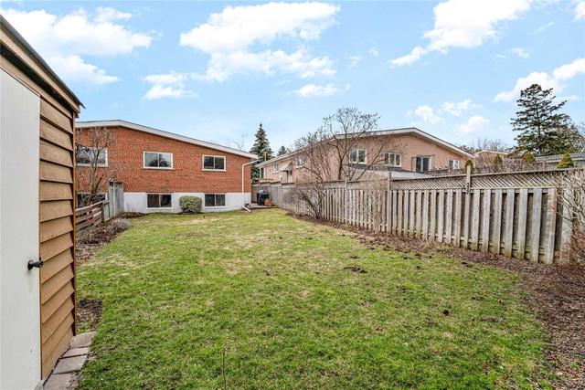 80 Northey Dr, House semidetached with 1 bedrooms, 2 bathrooms and 4 parking in Toronto ON | Image 16