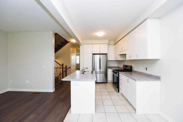 139 Bronson Terr, House attached with 3 bedrooms, 3 bathrooms and 4 parking in Milton ON | Image 7