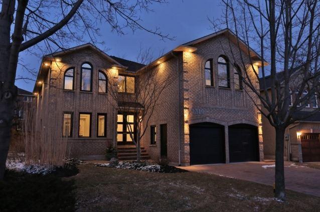 1319 Tinsmith Lane, House detached with 4 bedrooms, 5 bathrooms and 4 parking in Oakville ON | Image 1
