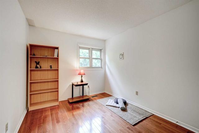 22 - 10 Cardwell Ave, Townhouse with 3 bedrooms, 4 bathrooms and 2 parking in Toronto ON | Image 10