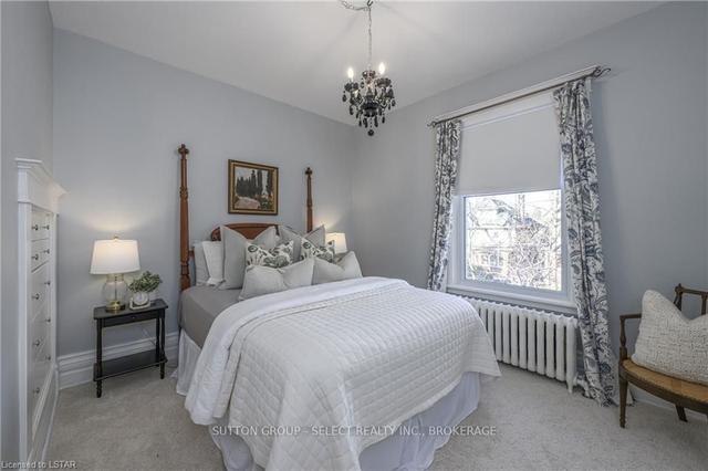 78 Thornton Ave, House detached with 4 bedrooms, 4 bathrooms and 4 parking in London ON | Image 17
